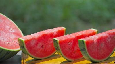 吃瓜西瓜视频怎么去拍视频呢,瓜界达人教你如何拍出吸睛的吃瓜西瓜视频