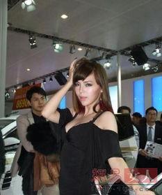 模特大姐吃瓜图片视频,表情包新宠诞生！