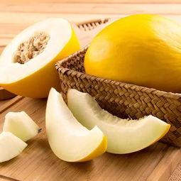 小姐姐吃云南挂蜜瓜视频,小姐姐的甜蜜食旅体验