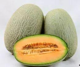 小姐姐吃云南挂蜜瓜视频,小姐姐的甜蜜食旅体验