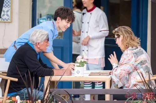 王俊凯吃马瓜视频大全集,萌趣互动，笑料连连