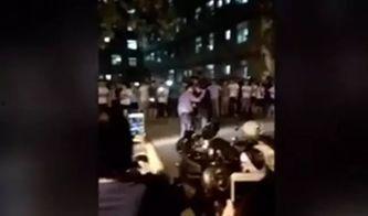 大学生校园视频吃瓜,揭秘大学生校园生活趣味瞬间